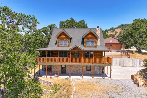 30002 Rollingoak Dr, Tehachapi, CA 93561 photo 1