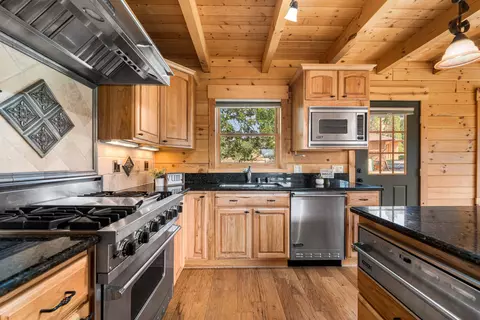 30002 Rollingoak Dr, Tehachapi, CA 93561 photo 9
