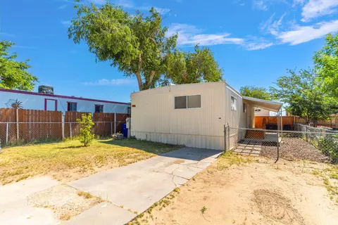 45415 28th St E #19, Lancaster, CA 93535 photo 2