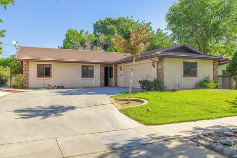 1123 Avenue J5 E, Lancaster, CA 93535