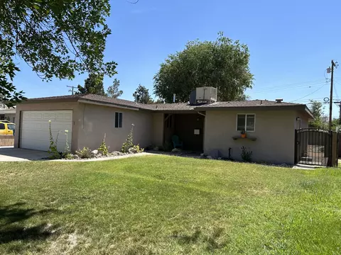 45126 Harlas Ave, Lancaster, CA 93534