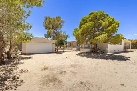 1611 Perdew Ave, Ridgecrest, CA 93555 photo 2