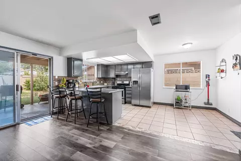 44740 Leslie Ct, Lancaster, CA 93535 photo 9