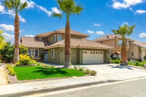 2038 Oldfield St E, Lancaster, CA 93535