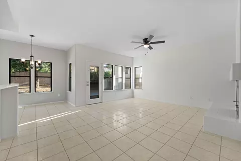 7268 Sandpiper Dr, Lancaster, CA 93536 photo 28
