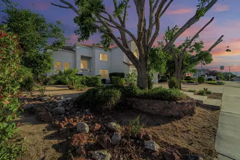 7268 Sandpiper Dr, Lancaster, CA 93536 photo 2