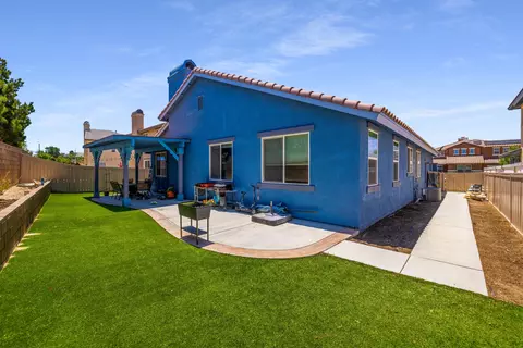 44034 Coral Dr, Lancaster, CA 93536 photo 27