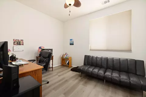 44034 Coral Dr, Lancaster, CA 93536 photo 23