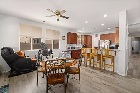 44034 Coral Dr, Lancaster, CA 93536 photo 9