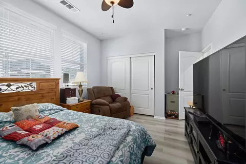 44034 Coral Dr, Lancaster, CA 93536 photo 21