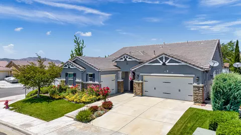 1005 Chris Ln, Tehachapi, CA 93561 photo 2