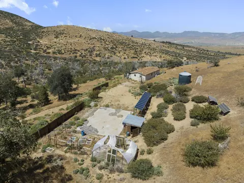 17000 Snowshoe Ln, Tehachapi, CA 93561 photo 5