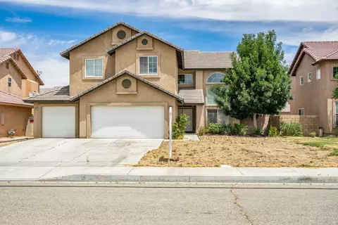 2031 Kettering St E, Lancaster, CA 93535 photo 2