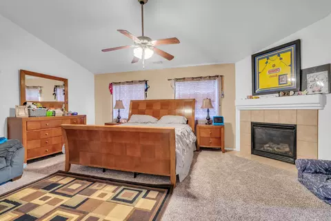 2031 Kettering St E, Lancaster, CA 93535 photo 15