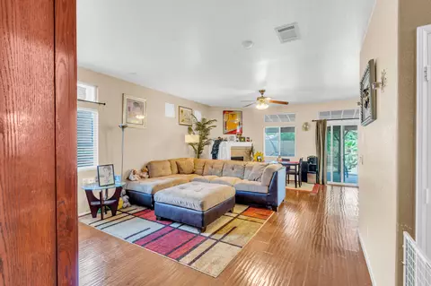 2031 Kettering St E, Lancaster, CA 93535 photo 8