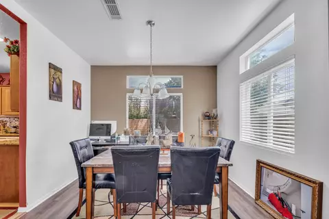 2031 Kettering St E, Lancaster, CA 93535 photo 4