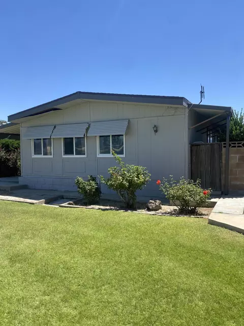 48303 20th St W #26, Lancaster, CA 93534