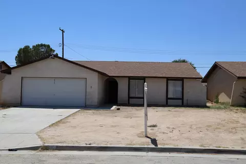 3348 Roxbury St, Rosamond, CA 93560