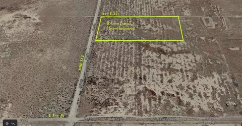 80 Ste Drt Vic Ave, Palmdale, CA 93591