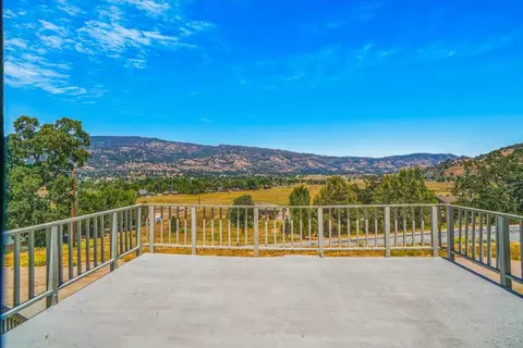 30300 Sunland Way, Tehachapi, CA 93561 photo 21