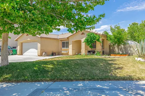 3559 Ave H 14 E, Lancaster, CA 93535 photo 2