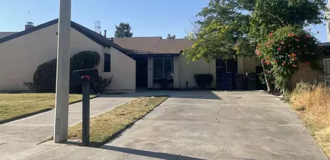 3027 Limewood Ln, Lancaster, CA 93536