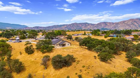 19305 Moon Dr, Tehachapi, CA 93561 photo 34