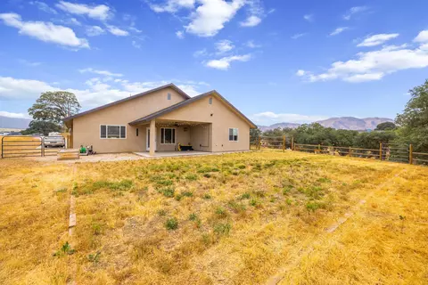 19305 Moon Dr, Tehachapi, CA 93561 photo 31