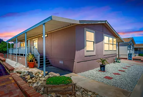 5200 Entrar Dr #186, Palmdale, CA 93551