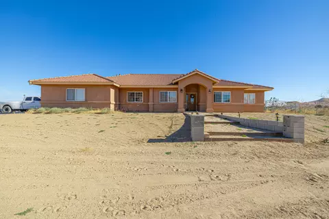 4360 Sweetser Rd, Rosamond, CA 93560