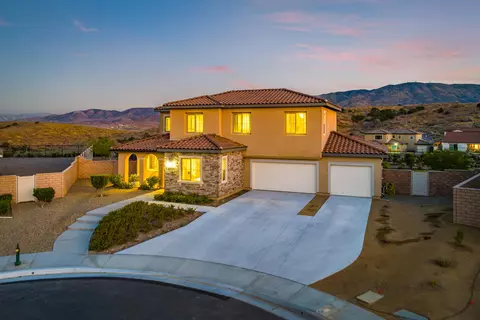 3870 Stirrup Ct, Palmdale, CA 93551