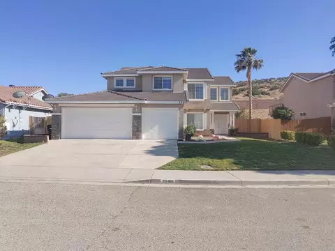 38410 Cougar Pass, Palmdale, CA 93551
