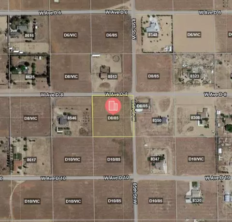 85 Th St W, Lancaster, CA 93536