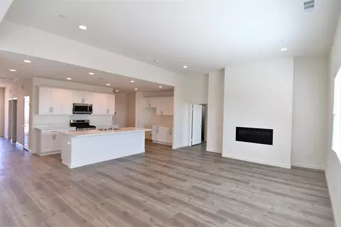 45354 Denmore Ave, Lancaster, CA 93535 photo 4
