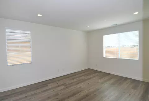 45354 Denmore Ave, Lancaster, CA 93535 photo 8