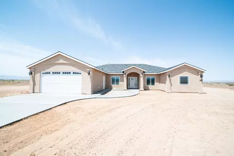 9875 Magnolia Ave, California City, CA 93505