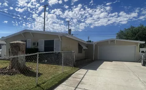 236 Avenue J7 E, Lancaster, CA 93535 photo 3