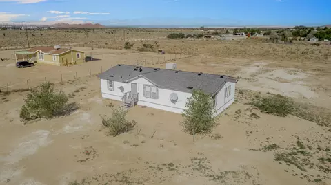 1575 Rawley Hill Ave, Mojave, CA 93501 photo 4