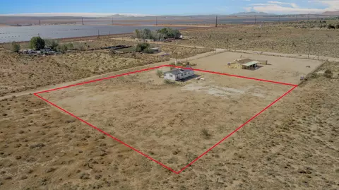 1575 Rawley Hill Ave, Mojave, CA 93501 photo 6