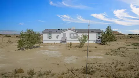 1575 Rawley Hill Ave, Mojave, CA 93501 photo 2