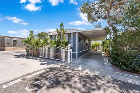 3300 15th St W #SPC 96, Rosamond, CA 93560