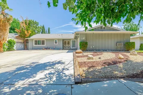 1060 Ave J5 E, Lancaster, CA 93535