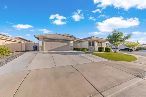 5834 Vahan Ct, Lancaster, CA 93536 photo 2