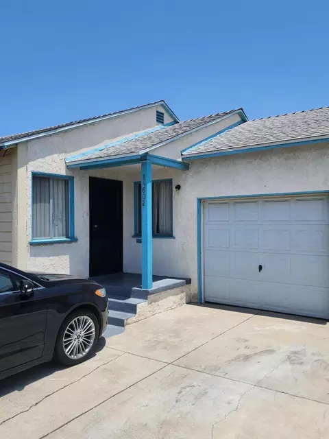 14602 Cahita Ave S, Compton, CA 90220 photo 2
