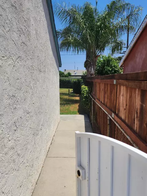 14602 Cahita Ave S, Compton, CA 90220 photo 10