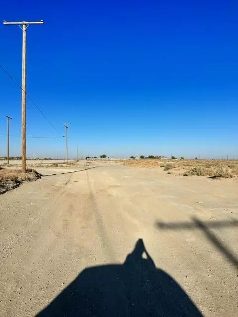 F12/vic Vac Ave W, Lancaster, CA 93534