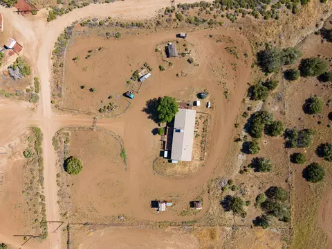 24804 Rodeo Dr, Tehachapi, CA 93561 photo 44