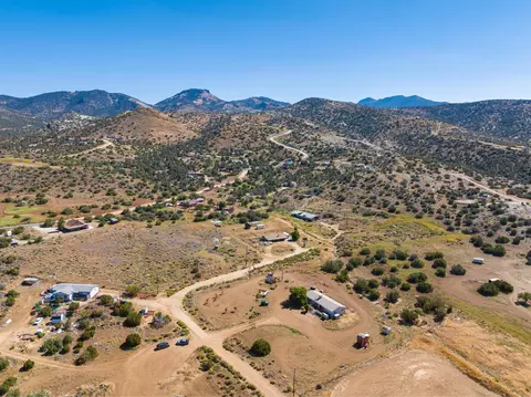 24804 Rodeo Dr, Tehachapi, CA 93561 photo 50