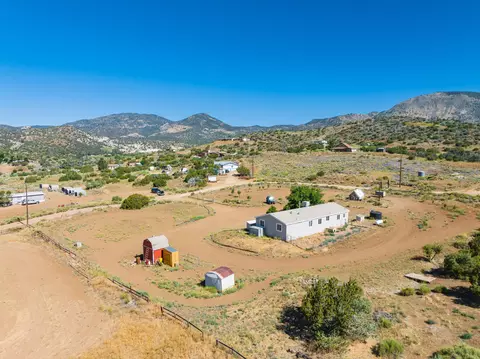 24804 Rodeo Dr, Tehachapi, CA 93561 photo 57