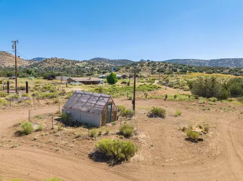 24804 Rodeo Dr, Tehachapi, CA 93561 photo 54